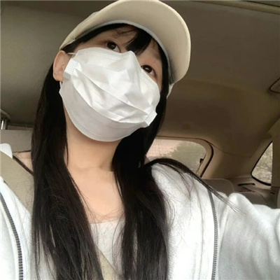 德宏伴游女生闫静槐的资料